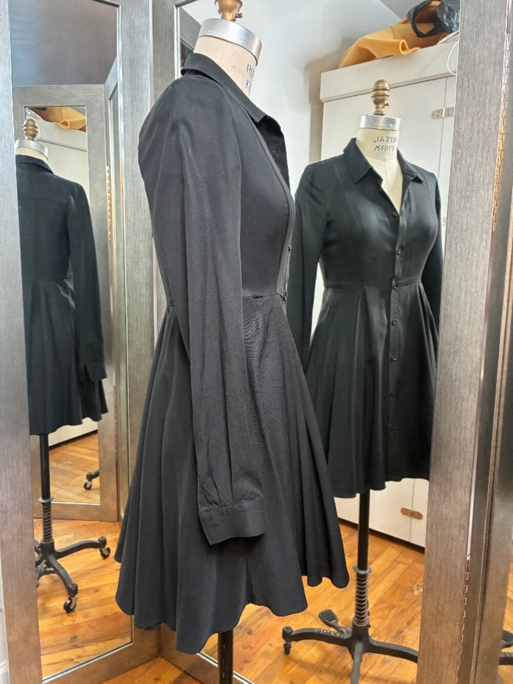 Marc Jacobs Black Shirt Dress with A-line Hemline, Size 6 - Picture 2 of 7